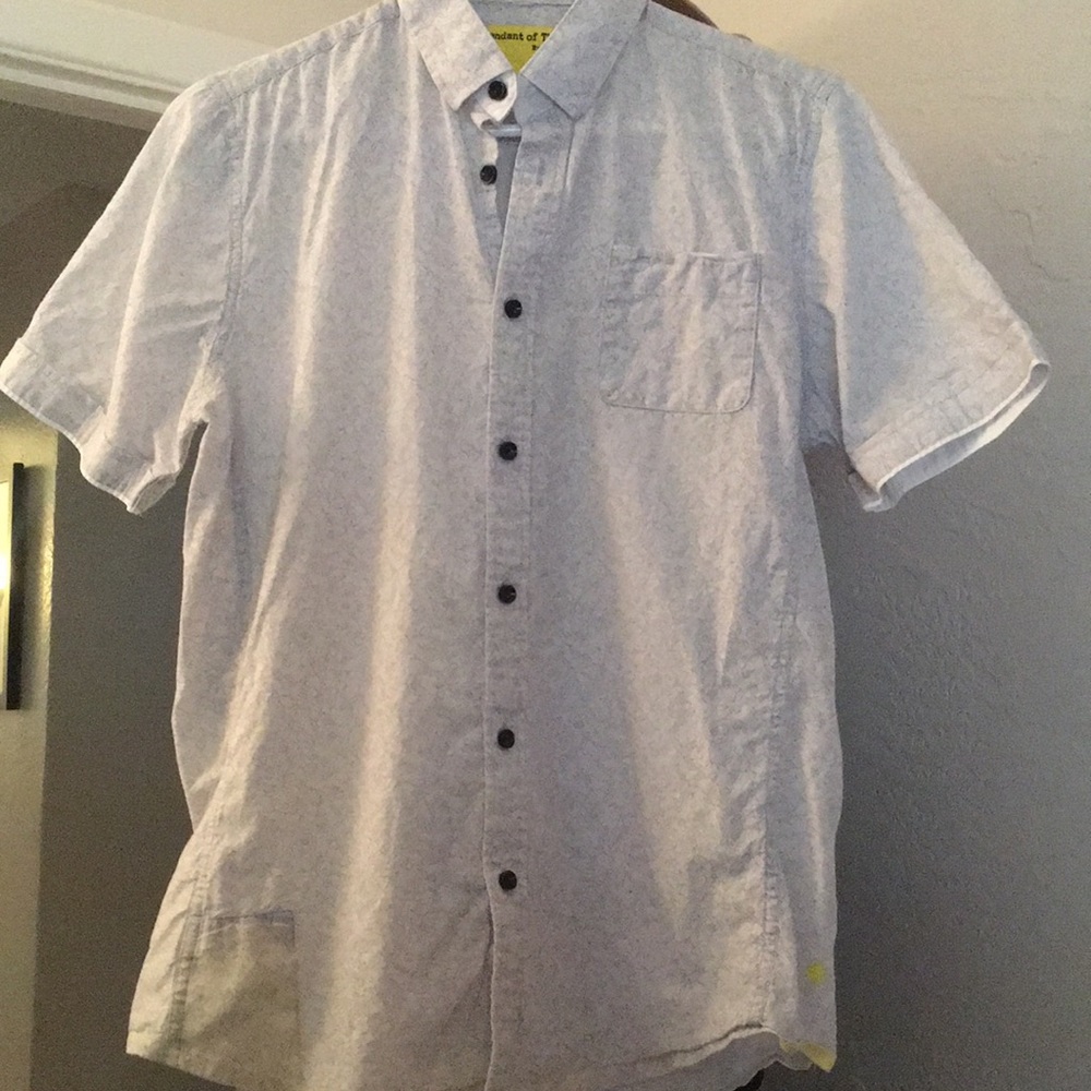 Men’s button down shirt with gray floral detail